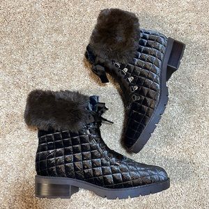 NWT Isaac Mizrahi brown fur ankle boots Leanna BM new suede quilted laceup 7.5